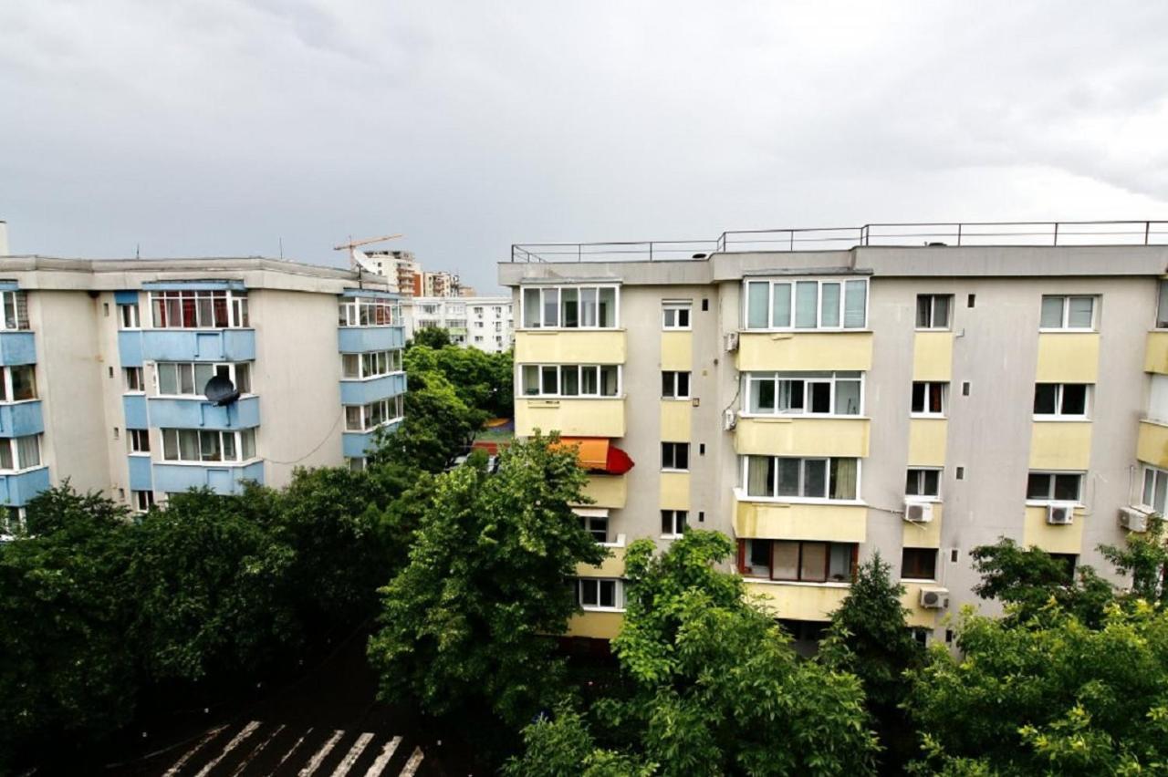 Apartments In The Aviatiei Area On Bukarest Exteriör bild